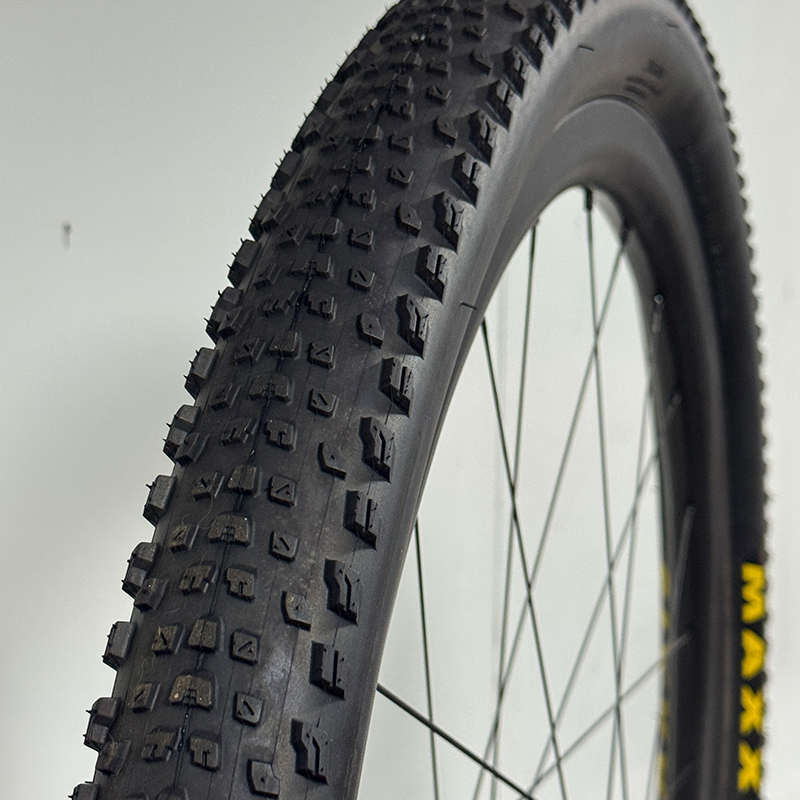 Maxxis 29-inch Mountain Bicycl - огляд і ціна Mountain Biking Races